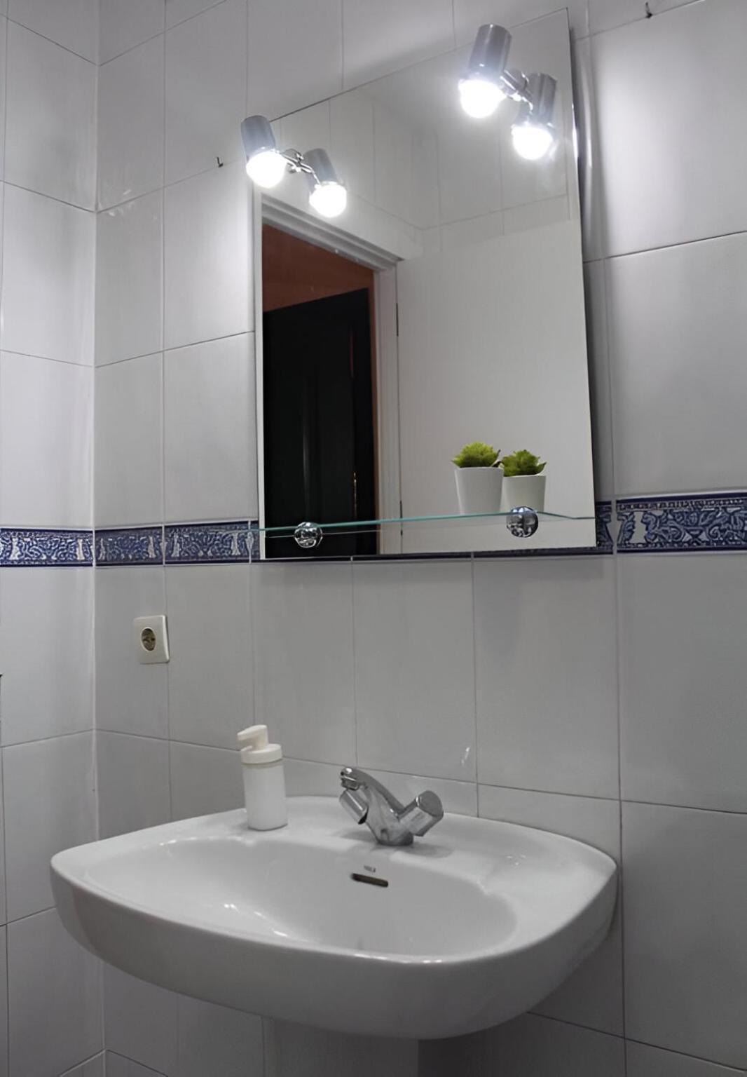 Renovado Y Muy Cerca Del Centro Urbano Daire Málaga Dış mekan fotoğraf